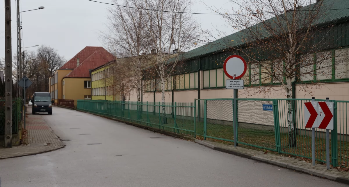 Wasze sprawy, Łowicz ulicy Szkolnej zniknie zakaz ruchu WYNIKI SONDY - zdjęcie, fotografia