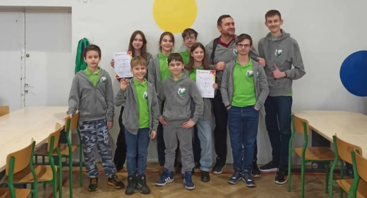 Szachy, Szachiści Jedynki awansem finałów wojewódzkich (foto) - zdjęcie, fotografia