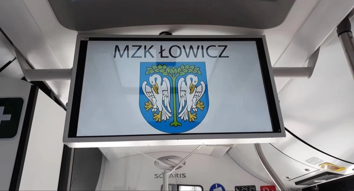 Transport i komunikacja publiczna, Uwaga! Ważna informacja Zmiana czasowa autobusów - zdjęcie, fotografia