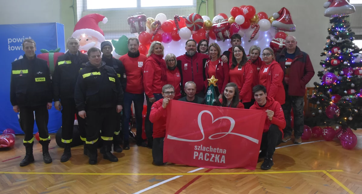 Akcje charytatywne, Finał Szlachetnej Paczki Pomoc trafi rodzin Łowicza okolic (foto) - zdjęcie, fotografia