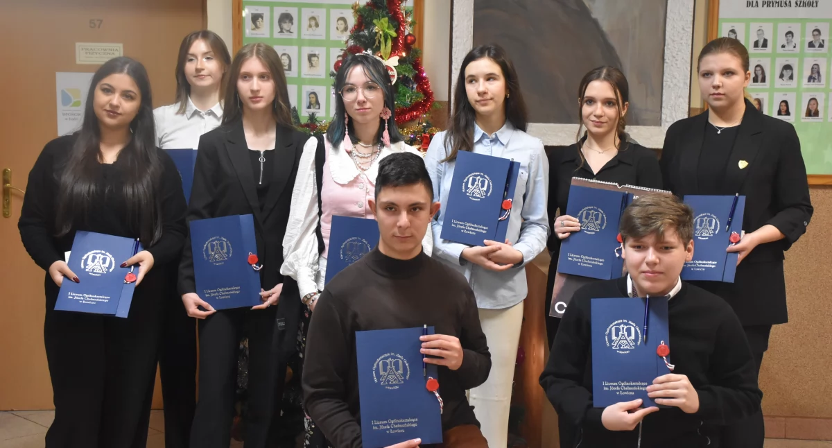 Szkoły, Powiatowy Konkurs Ortograficzny Łowiczu wyniki ogłoszone (foto) - zdjęcie, fotografia