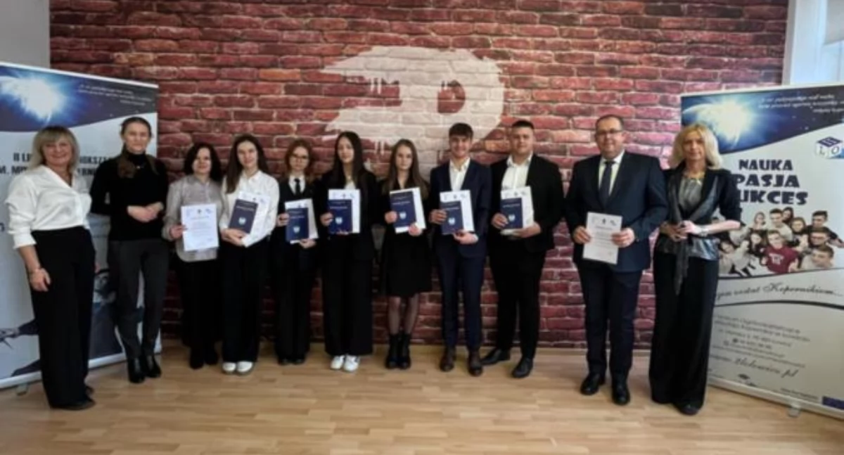 Szkoły, Szarymi Szeregami” Powiatowy konkurs rozstrzygnięty (foto) - zdjęcie, fotografia