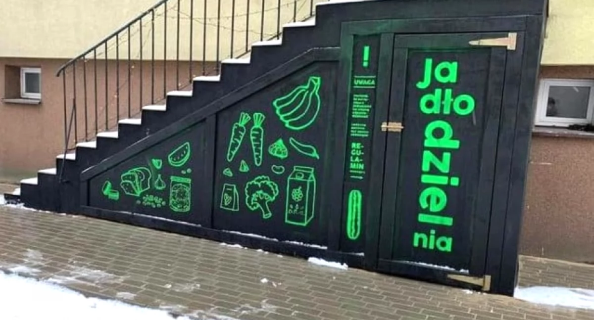 Wasze sprawy, Jadłodzielnia Łowiczu zachęca dzielenia jedzeniem podczas świąt - zdjęcie, fotografia