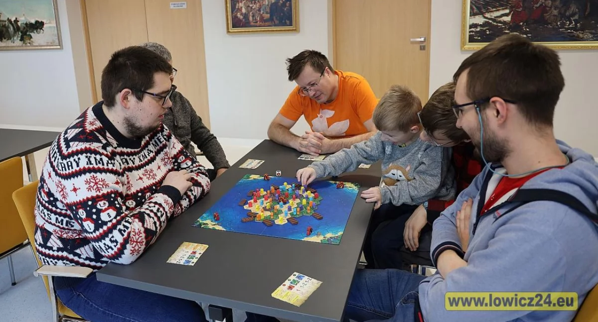 Spotkania, Sobota planszówkami ponownie Miejskiej Bibliotece (foto) - zdjęcie, fotografia