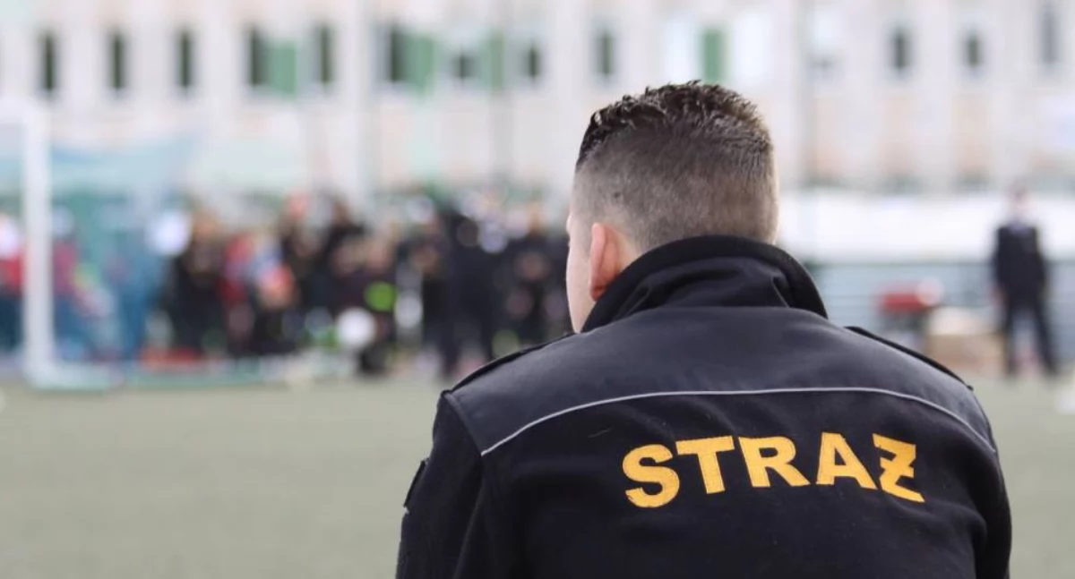 Straż pożarna, Smartfon wysłał zgłoszenie alarmowe służby ruszyły akcji - zdjęcie, fotografia