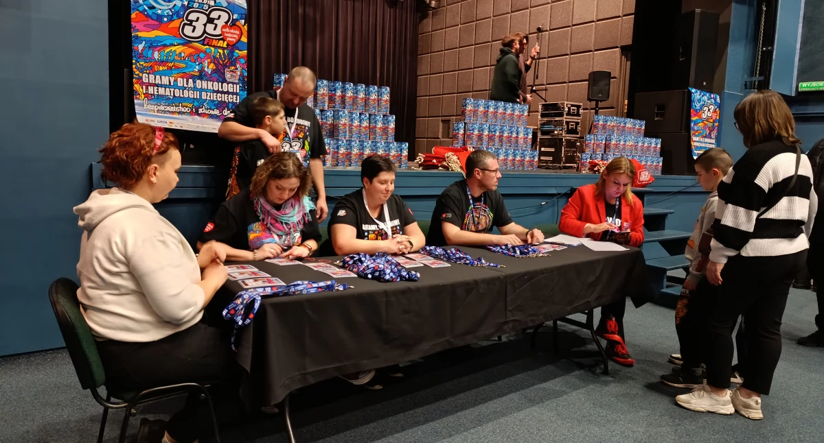 Akcje charytatywne, Wolontariusze WOŚP gotowi działania Spotkanie organizacyjne (foto) - zdjęcie, fotografia