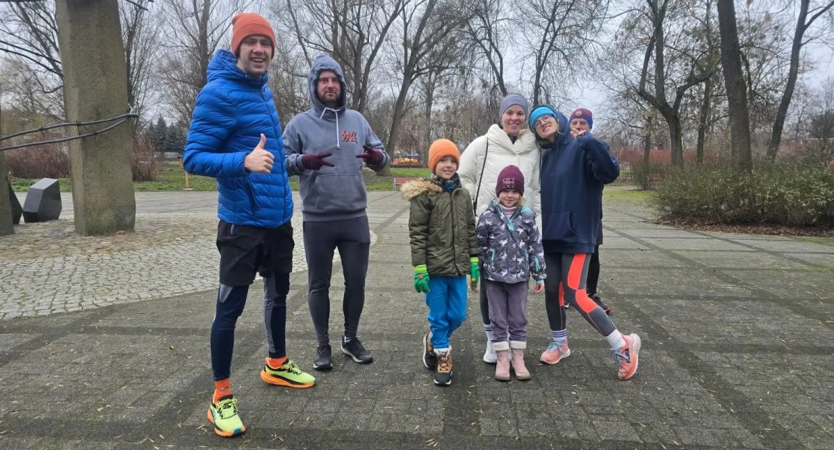 Turystyka i rekreacja, edycja parkrun Łowicz aktywny początek weekendu (foto) - zdjęcie, fotografia