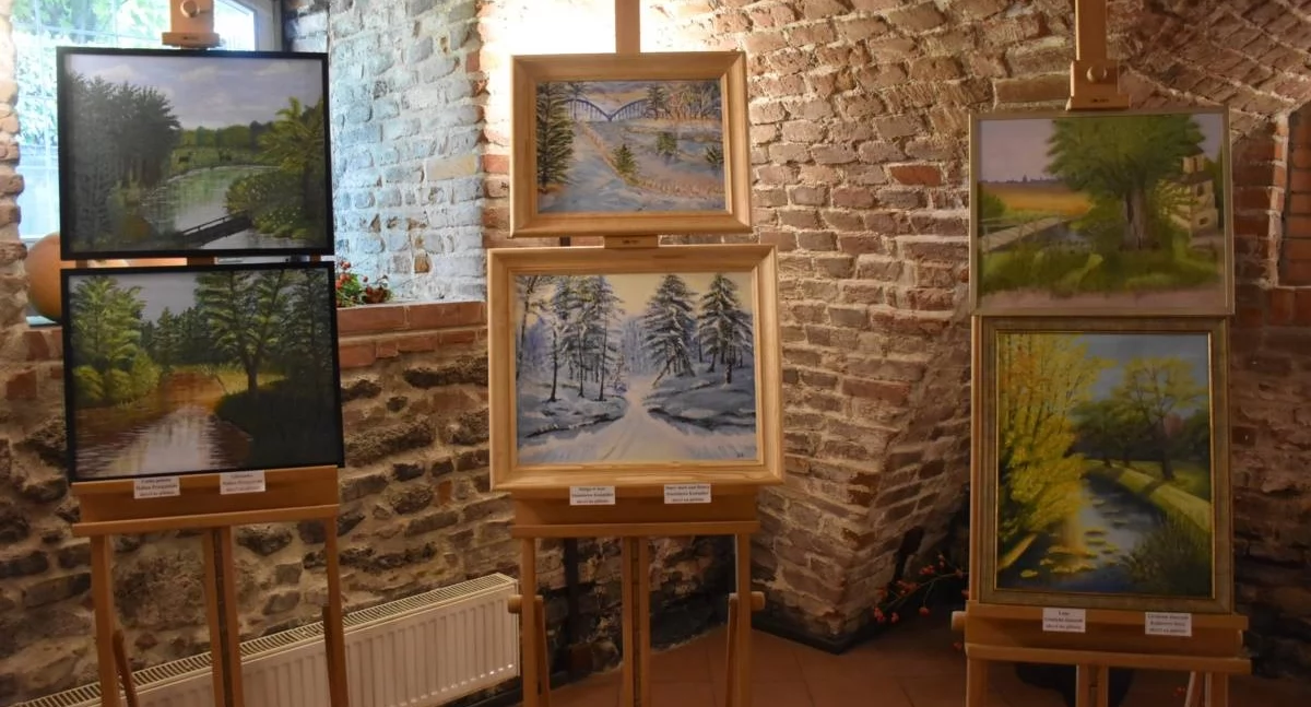 Wystawy, Sztuka granic wystawa malarstwa Łowickiego Uniwersytetu Trzeciego Wieku - zdjęcie, fotografia