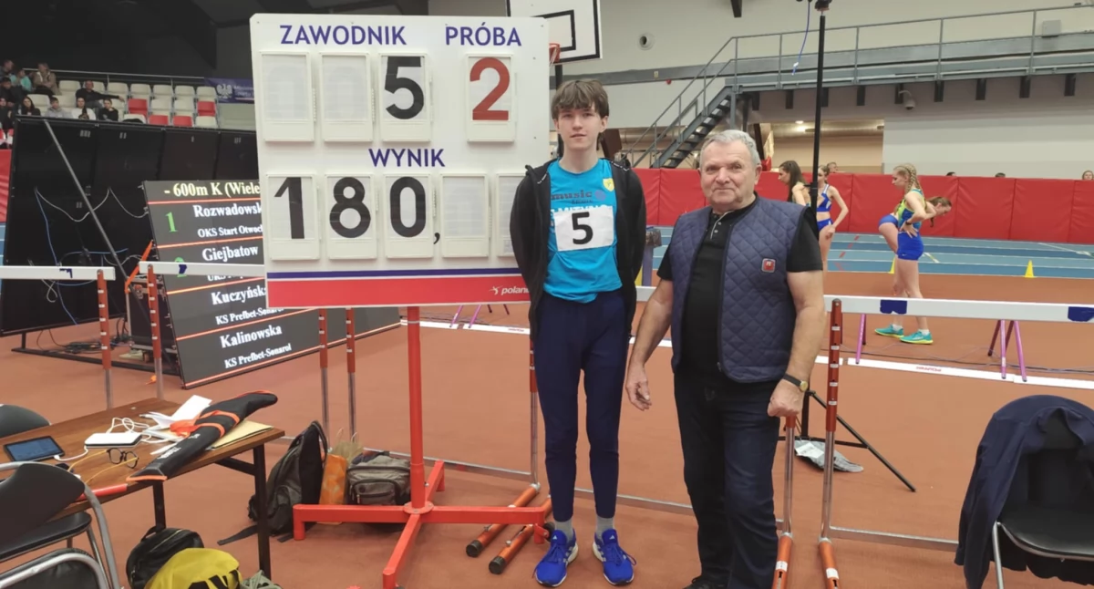 Lekkoatletyka, Sukces Pawła Zrazka Ogólnopolskim Mityngu Lekkoatletycznym Spale - zdjęcie, fotografia