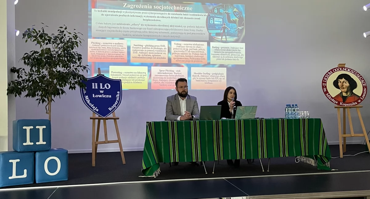 Spotkania, Cyberbezpieczne finanse Konferencja bezpieczeństwie sieci (foto) - zdjęcie, fotografia