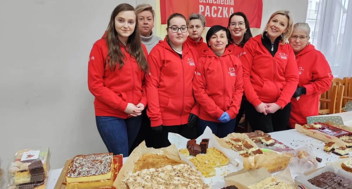 Akcje charytatywne, Przygotowania Kiermaszu Ciast Adasia Kubusia pełną parą! (foto) - zdjęcie, fotografia