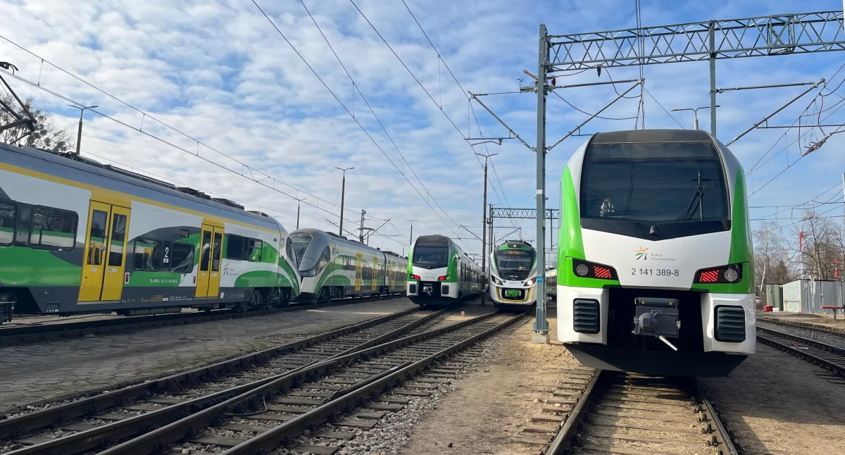 Transport i komunikacja publiczna, Marcowa korekta rozkładu jazdy pociągów - zdjęcie, fotografia