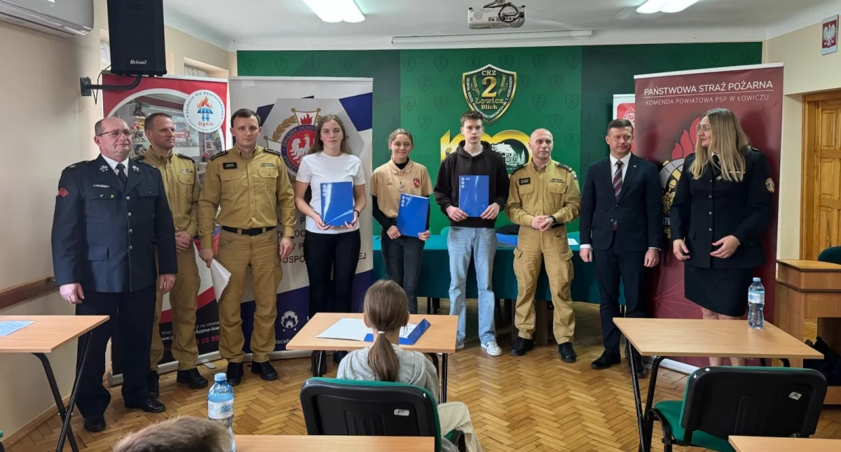 Szkoły, Uczniowie Medyka etapie powiatowym „Młodzież Zapobiega Pożarom” (foto) - zdjęcie, fotografia