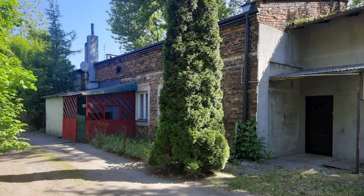 Urząd Miejski, Łowicz Miasto znalazło nabywców działek Uchanka Bolimowskiej - zdjęcie, fotografia