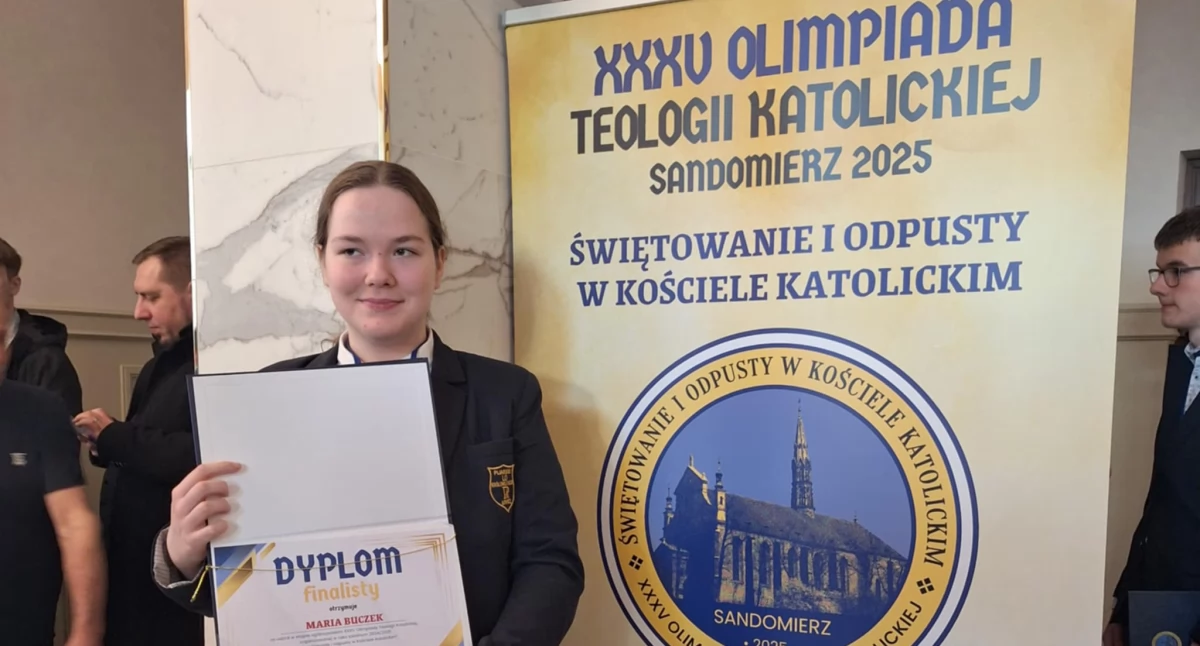 Szkoły, Maria Buczek finalistką Olimpiady Teologii Katolickiej - zdjęcie, fotografia