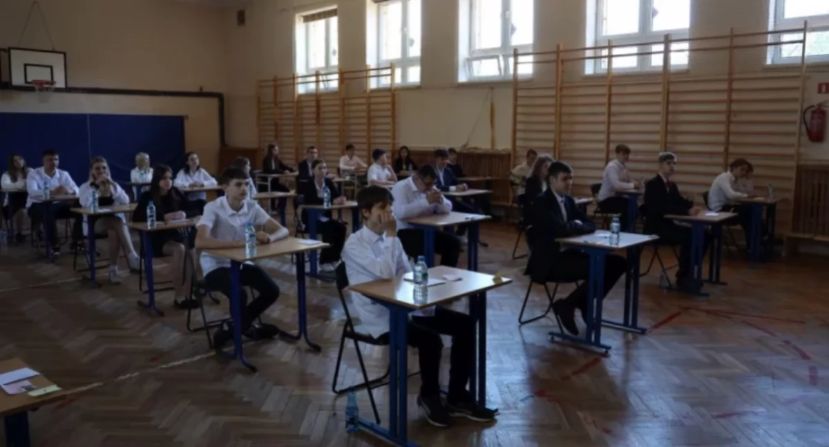Szkoły, Ruszyła rekrutacja szkół ponadpodstawowych powiecie łowickim Ósmoklasiści mają miesiąc decyzję - zdjęcie, fotografia
