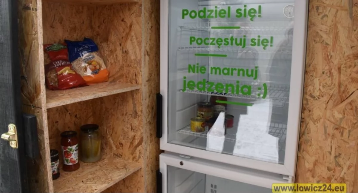 Wasze sprawy, Podziel jedzeniem Świąteczne potrawy zamiast kosza lodówek społecznych - zdjęcie, fotografia