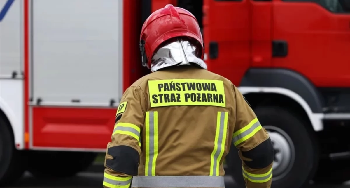 Tragiczny finał akcji ratunkowej w Osinach. Nie żyje 70-letni mężczyzna