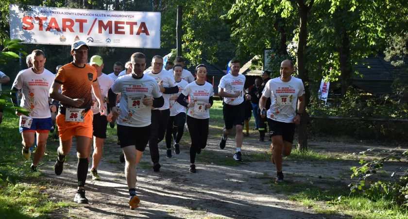 XIV Bieg Przełajowy Łowickich Służb Mundurowych (foto, film)