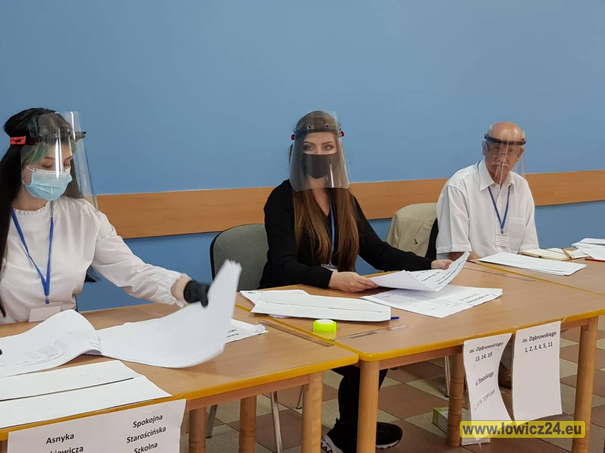  | Zdjęcie dotyczy Łowicz: trwają Wybory Prezydenckie 2020 zostało dodane przez Portal lowicz24.eu - w dniu 2020-06-28 id nr: 4203068 | 