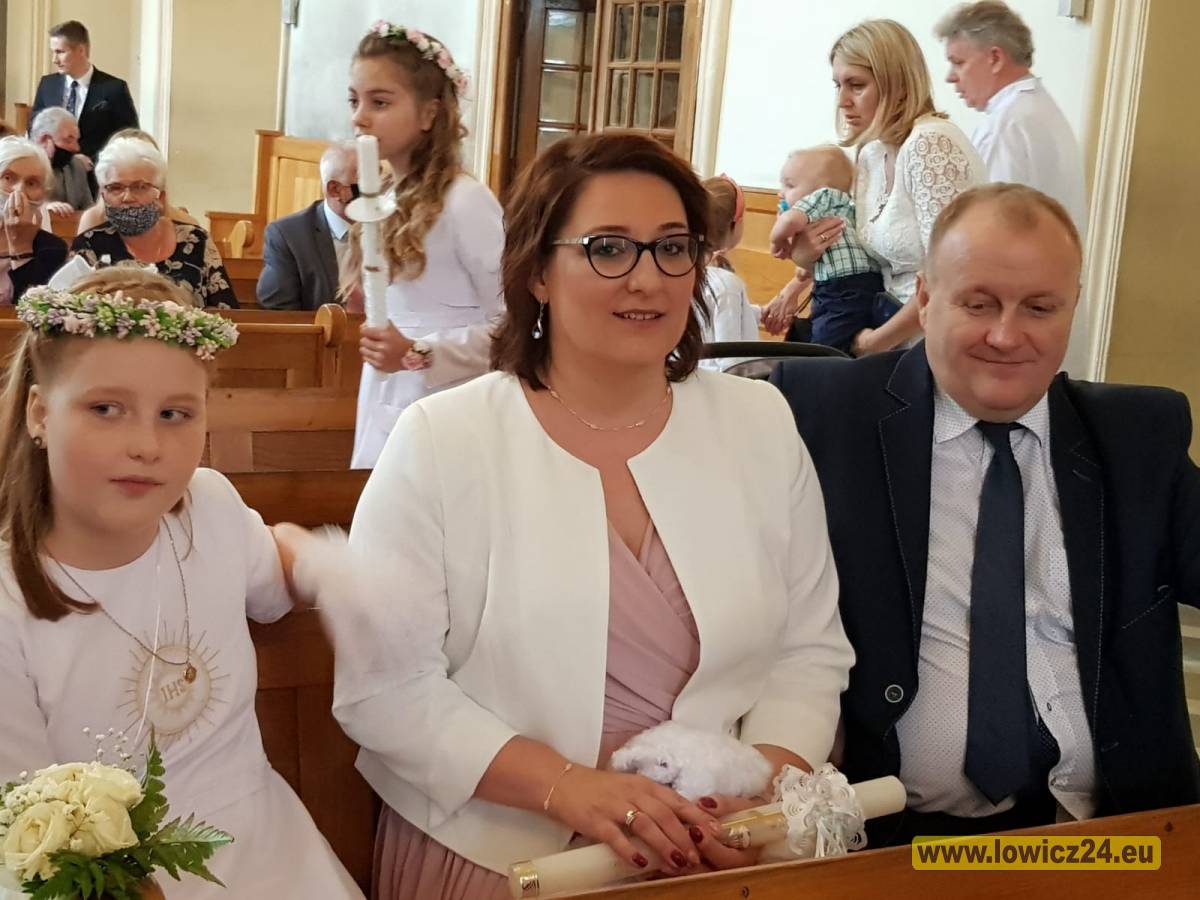  | Zdjęcie dotyczy I Komunia Święta w Kościele pw. Świętego Ducha w Łowiczu (FOTO i VIDEO) zostało dodane przez Portal lowicz24.eu - w dniu 2020-06-21 id n