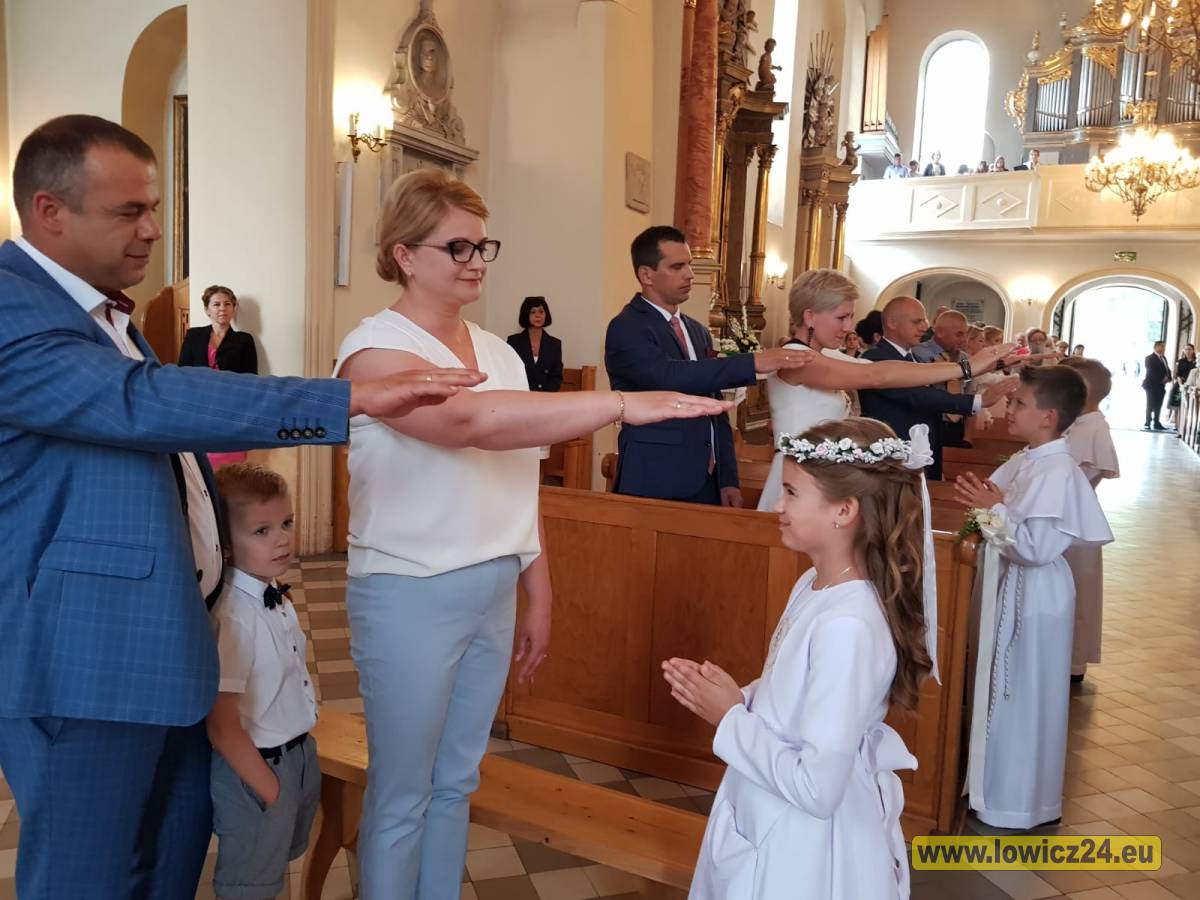  | Zdjęcie dotyczy I Komunia Święta w Kościele pw. Świętego Ducha w Łowiczu (FOTO i VIDEO) zostało dodane przez Portal lowicz24.eu - w dniu 2020-06-21 id n
