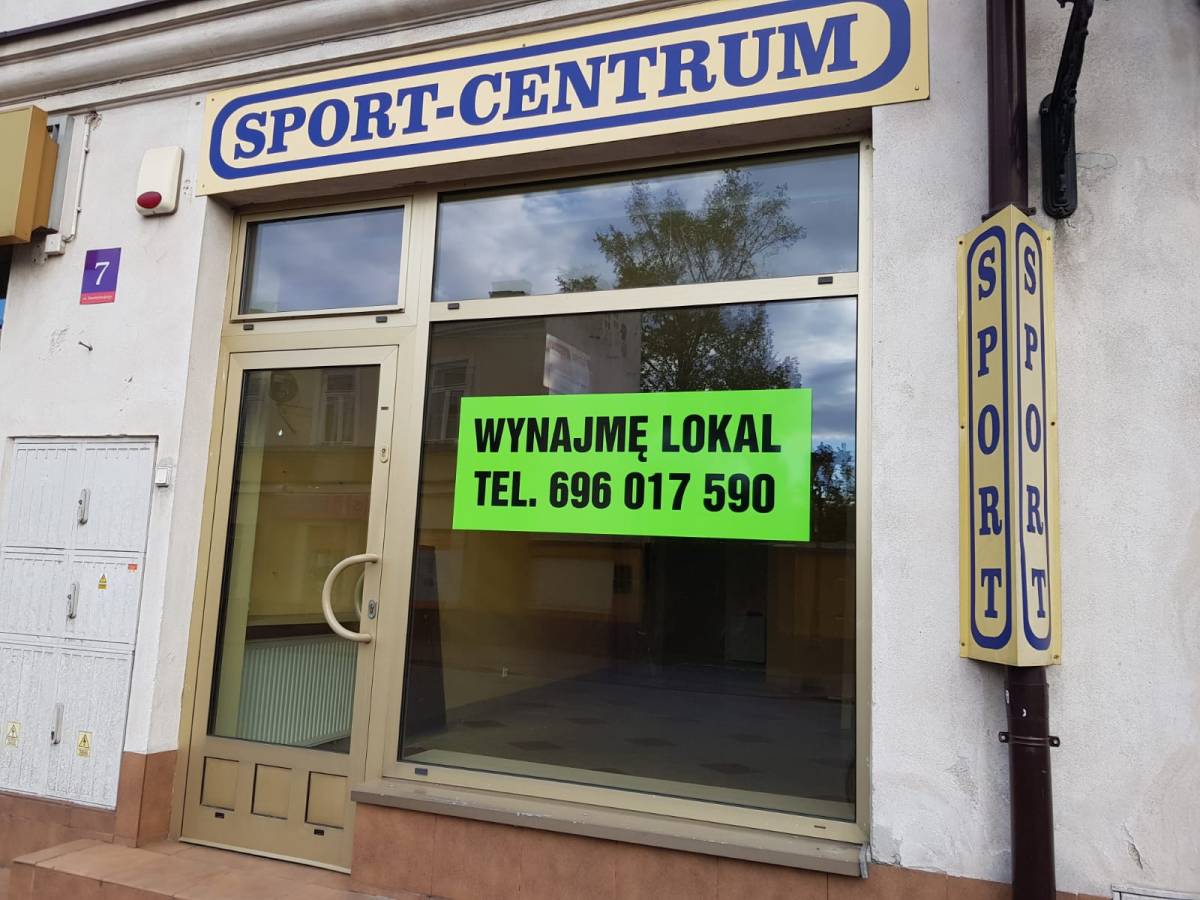  | Zdjęcie dotyczy Łowicki handel na wymarciu zostało dodane przez Portal lowicz24.eu - w dniu 2020-05-16 id nr: 4162095 | 