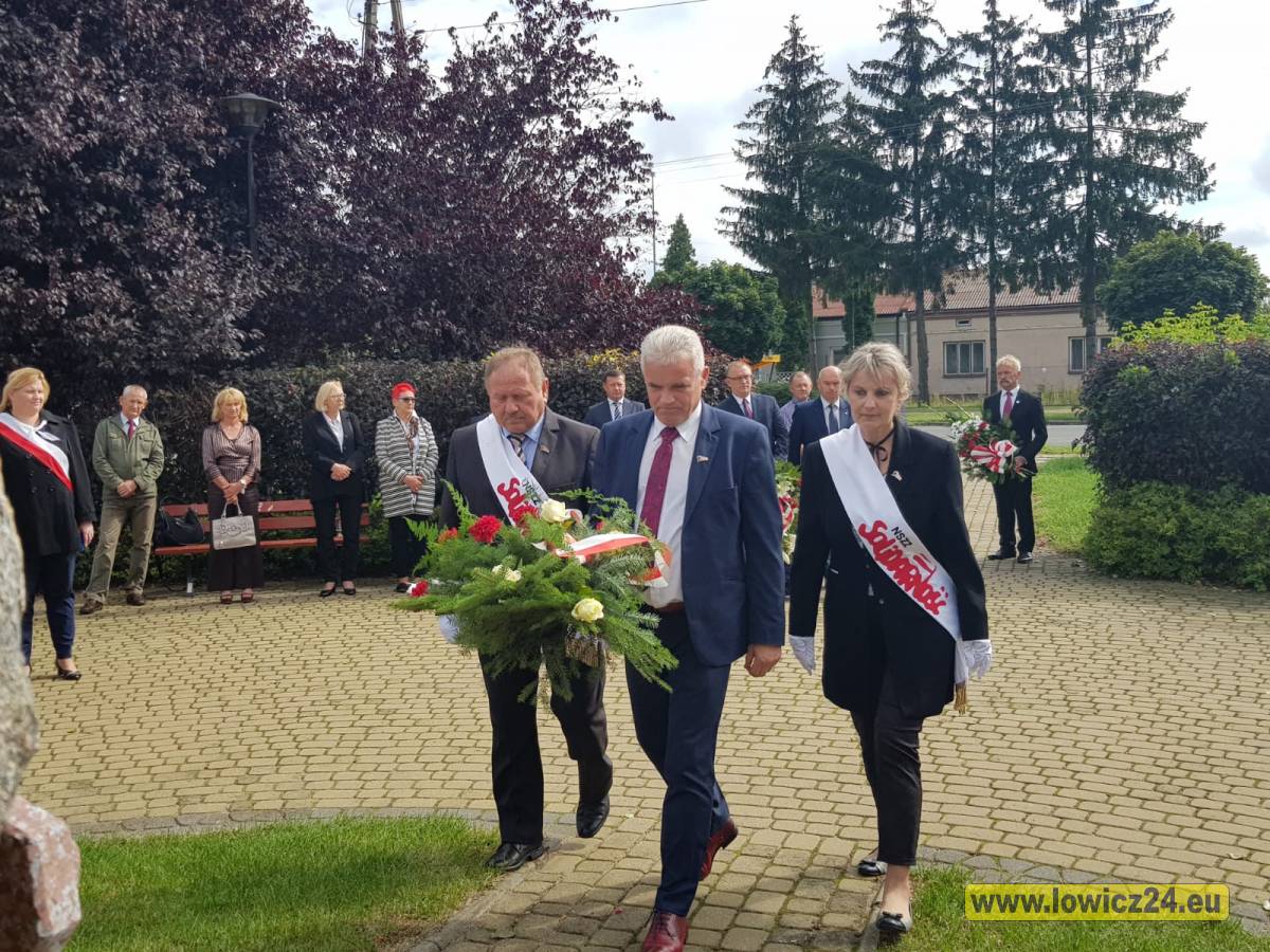  | Zdjęcie dotyczy 40. urodziny Solidarności w Łowiczu (FOTO i VIDEO) zostało dodane przez Portal lowicz24.eu - w dniu 2020-09-06 id nr: 4294991 | 