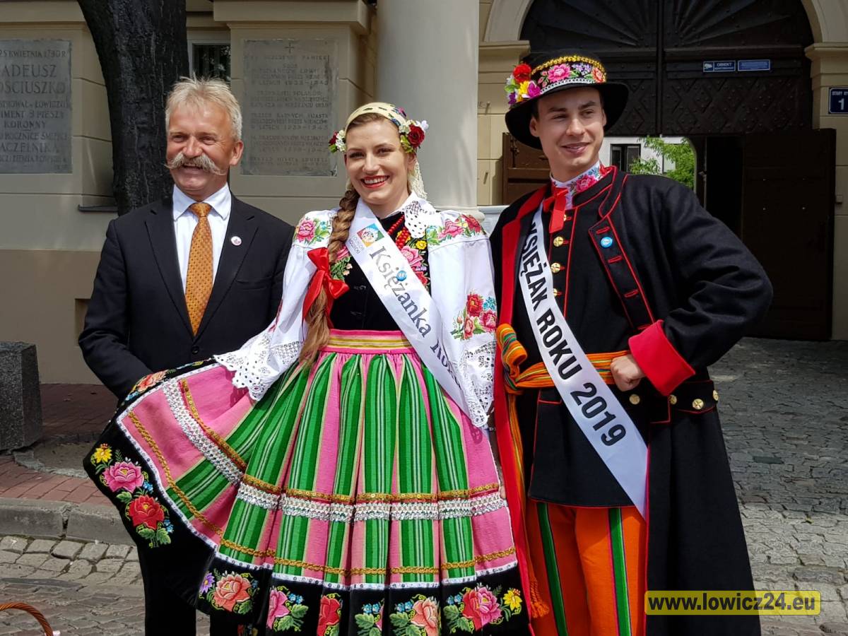  | Zdjęcie dotyczy Uroczystości urodzinowe Łowicza rozpoczęte (FOTO i VIDEO) zostało dodane przez Portal lowicz24.eu - w dniu 2020-07-07 id nr: 4214516 | 
