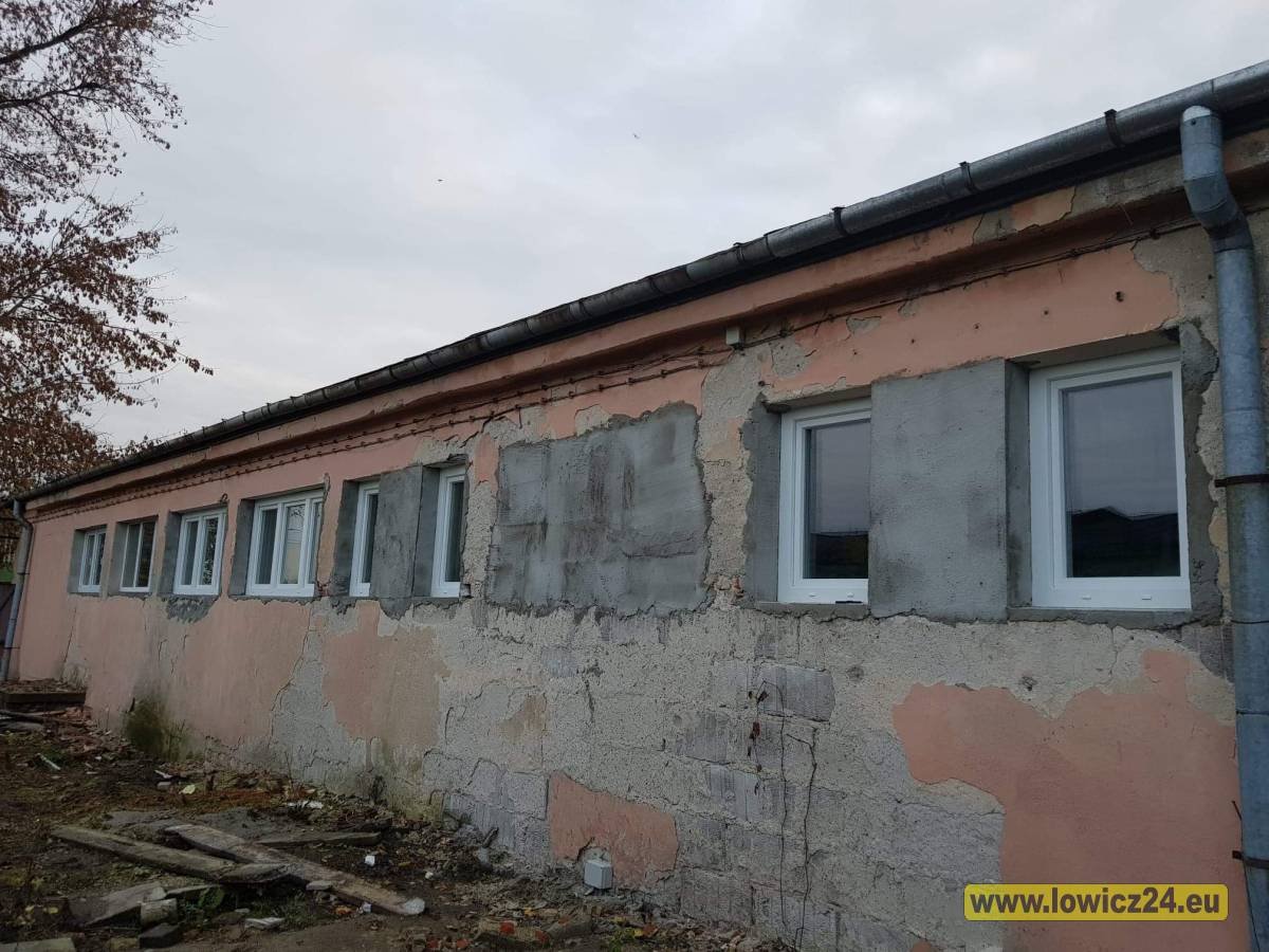  | Zdjęcie dotyczy OSiR. Zakończono remont szatni przy stadionie (FOTO) zostało dodane przez Portal lowicz24.eu - w dniu 2020-11-04 id nr: 4397388 | 