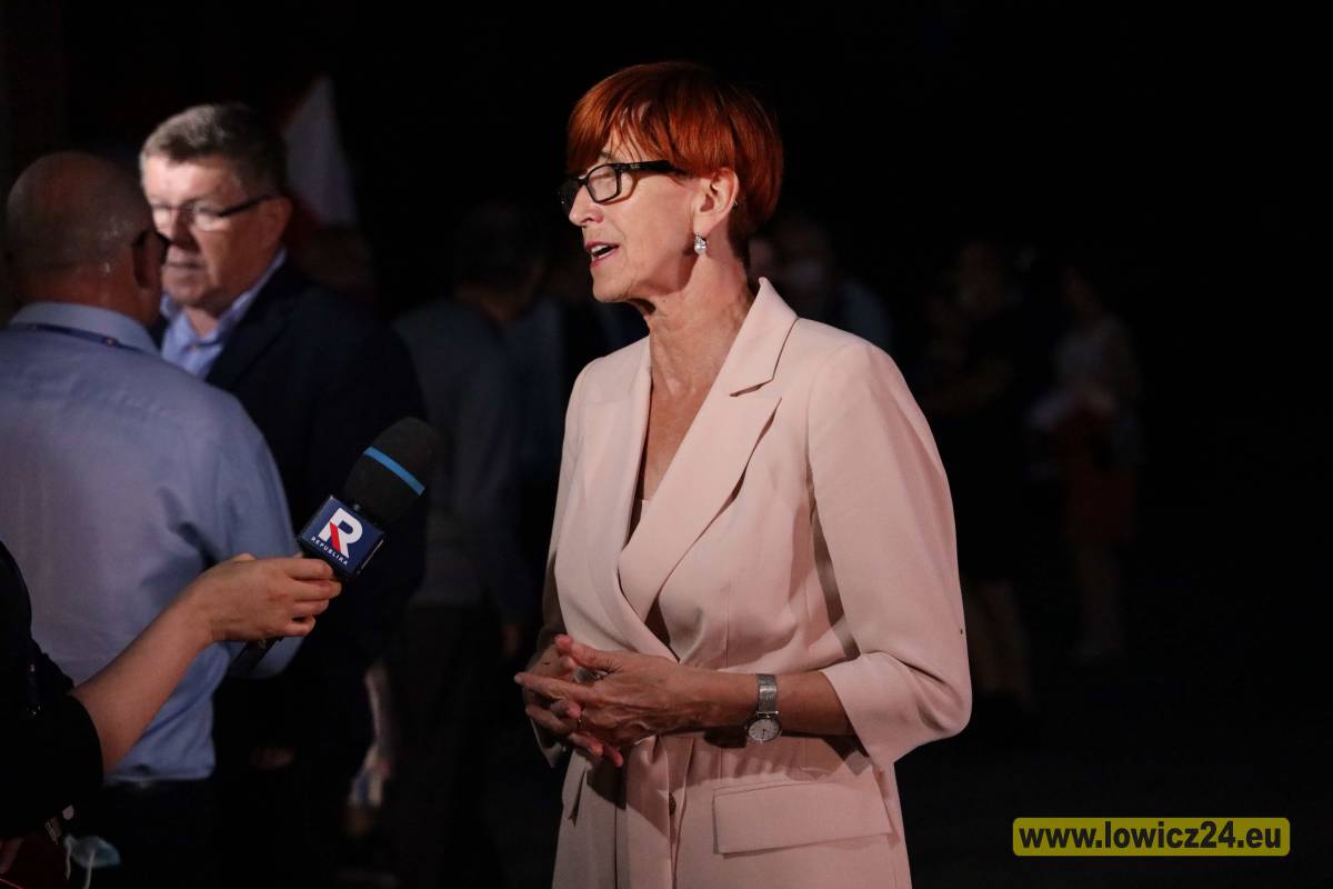  | Zdjęcie dotyczy Andrzej Duda w Łowiczu o wynikach pierwszej tury: ta przewaga jest potężna (DUŻO ZDJĘĆ, VIDEO) zostało dodane przez Portal lowicz24.eu -