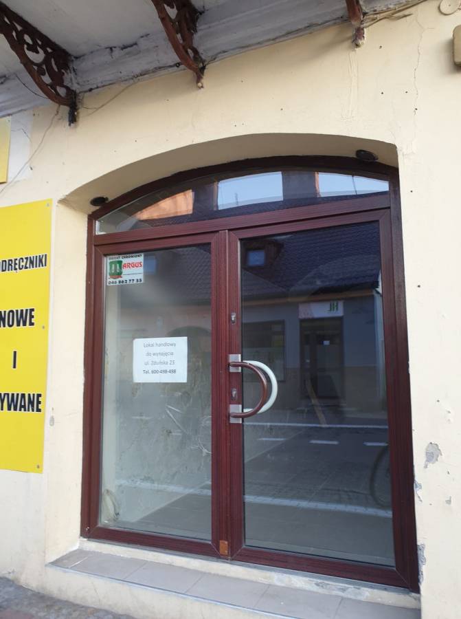  | Zdjęcie dotyczy Łowicki handel na wymarciu zostało dodane przez Portal lowicz24.eu - w dniu 2020-05-16 id nr: 4162094 | 