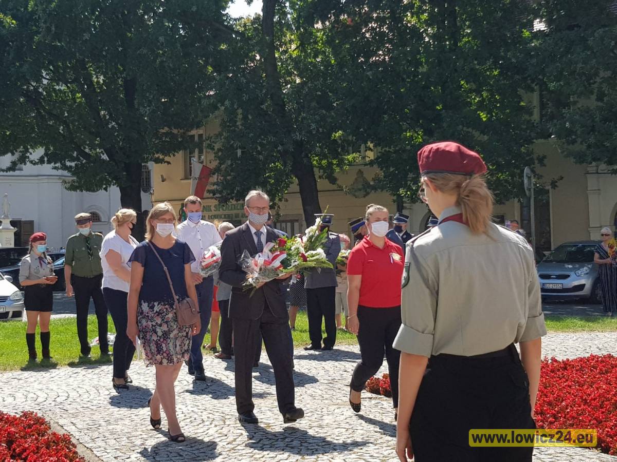  | Zdjęcie dotyczy Obchody Święta Wojska Polskiego w Łowiczu zostało dodane przez Portal lowicz24.eu - w dniu 2020-08-15 id nr: 4256240 | 