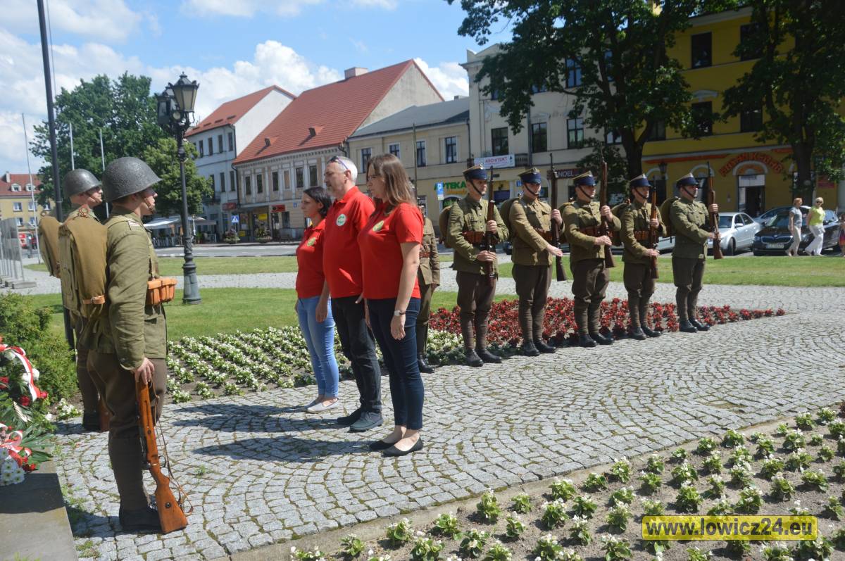  | Zdjęcie dotyczy Obchody Święta Pułkowego 10 pp w Łowiczu zostało dodane przez Portal lowicz24.eu - w dniu 2020-06-27 id nr: 4202842 | 
