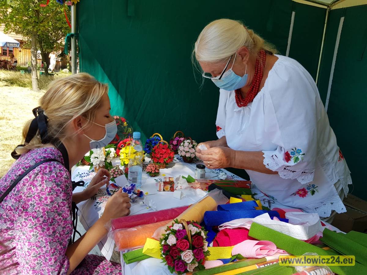  | Zdjęcie dotyczy Skansen w Maurzycach. Trwa Święto Matki Boskiej Zielnej (FOTO i VIDEO) zostało dodane przez Portal lowicz24.eu - w dniu 2020-08-15 id nr: 42