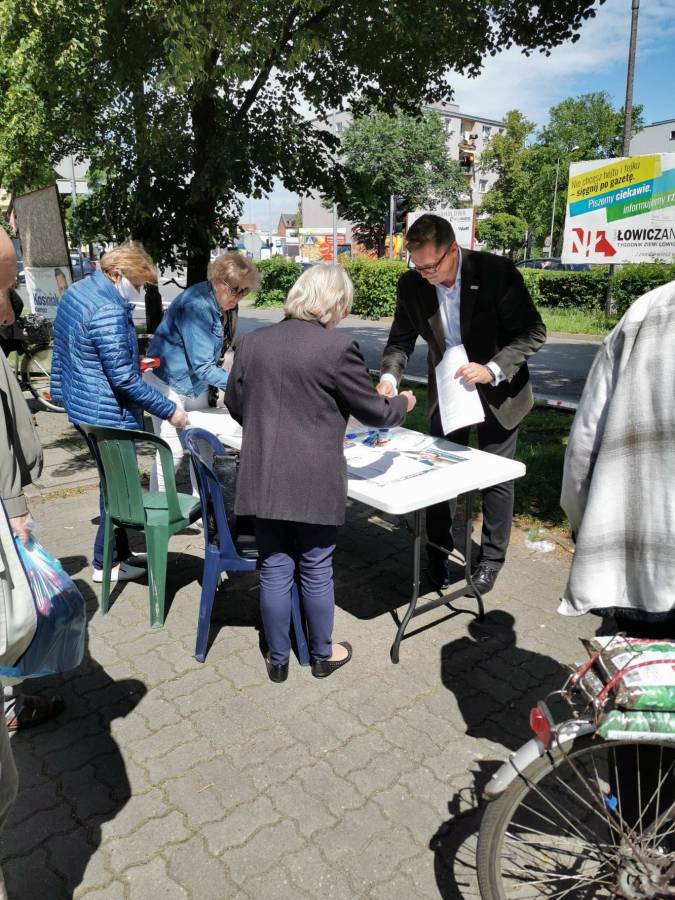  | Zdjęcie dotyczy Łowicz opanowała #TrzasKOmania zostało dodane przez Portal lowicz24.eu - w dniu 2020-06-06 id nr: 4177855 | 