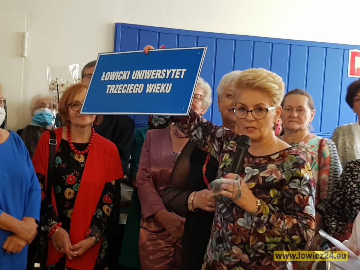  | Zdjęcie dotyczy Oficjalne otwarcie nowej siedziby ŁUTW (FOTO) zostało dodane przez Portal lowicz24.eu - w dniu 2020-10-01 id nr: 4356348 | 