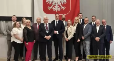Gmina Łyszkowice. Wójt oraz radni złożyli ślubowanie (foto, film)