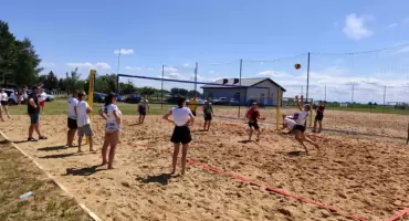 Siatkarskie emocje w Boczkach Chełmońskich. Ruszają zapisy do II Turnieju Siatkówki Plażowej