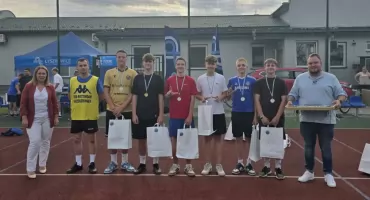 Emocje, gole i rywalizacja. Turniej Dzikich Drużyn w Łyszkowicach przyciągnął młodych piłkarzy (foto,film)