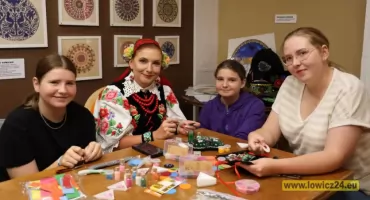  Wycinanka, haft i koraliki. Trwają warsztaty ludowe (foto)