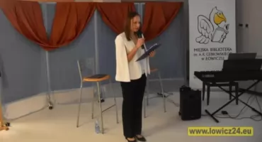 Od Kochanowskiego do Osieckiej. Narodowe Czytanie w Łowiczu już w piątek