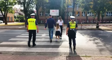 „Bezpieczna droga do szkoły”. Policjanci czuwają nad najmłodszymi (foto)