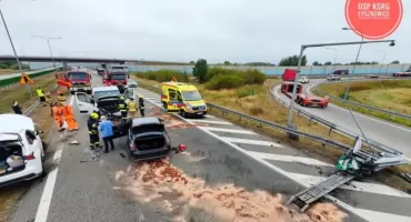 Karambol na A2 w Wrzeczku. Droga na Poznań całkowicie zablokowana!