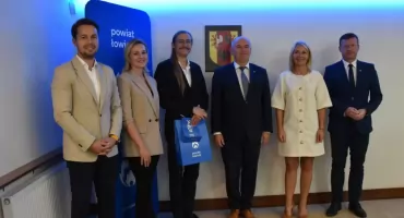 Głos z Księstwa Łowickiego. Mateusz Jagiełło doceniony przez władze powiatu (foto)