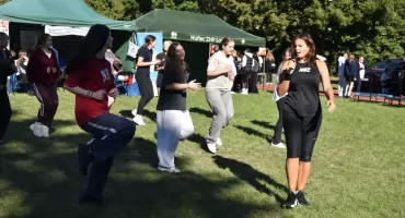Integracja, ruch i profilaktyka. Uczniowie bawili się na Dniu Sportu i Zdrowia (foto,film)