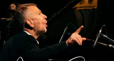 Adam Snopek w Łowiczu! „Od Bacha do AC/DC czyli o muzyce na wesoło” już 19 października 
