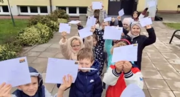 Tradycyjny list w dobie smartfonów. Wyjątkowy projekt edukacyjny w łowickiej Dwójce (foto)