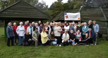 Radość, taniec i integracja. Seniorzy z ŁUTW bawili się w Lasku Miejskim (foto,film)