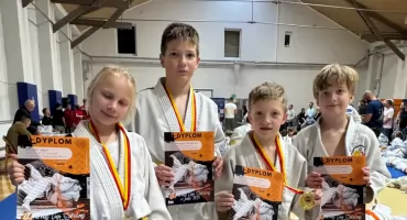 Udany start młodych judoków z Łowicza w Lidze Szkolnej w Łodzi (foto)